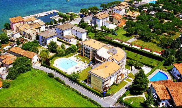 Nettuno Residence Hotel Peschiera del Garda Exterior photo